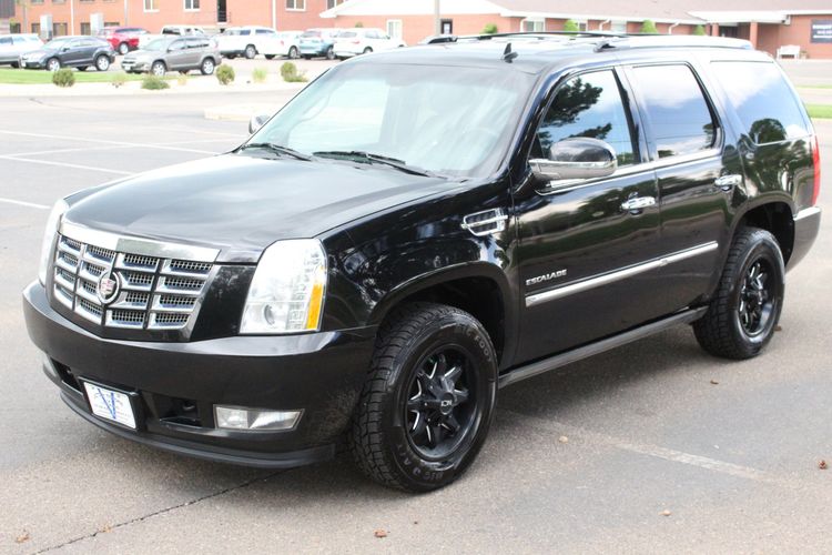 2011 Cadillac Escalade Premium | Victory Motors of Colorado