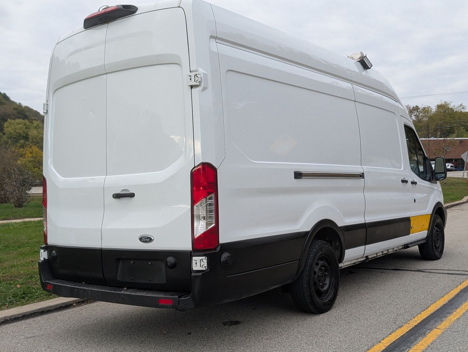 2019 Ford Transit-350 4