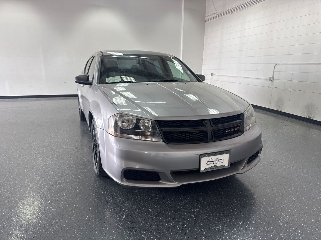 Gray 2014 Dodge Avenger SE FWD Sedan Front-Wheel Drive 6-Speed Automatic