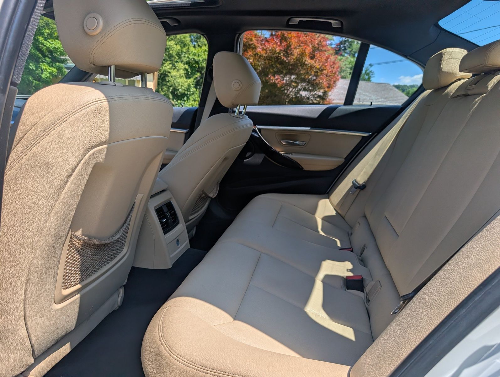2017 BMW 330i 71
