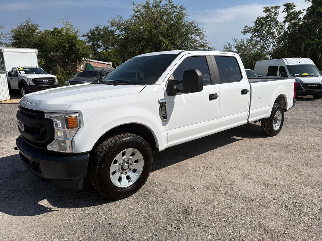 White 2021 Ford F-350 Super Duty Pickup Truck 4X2 Automatic