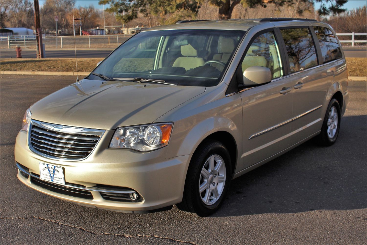 Colorado Chrysler 2011 Chrysler Town and Country Touring | Victory Motors of Colorado