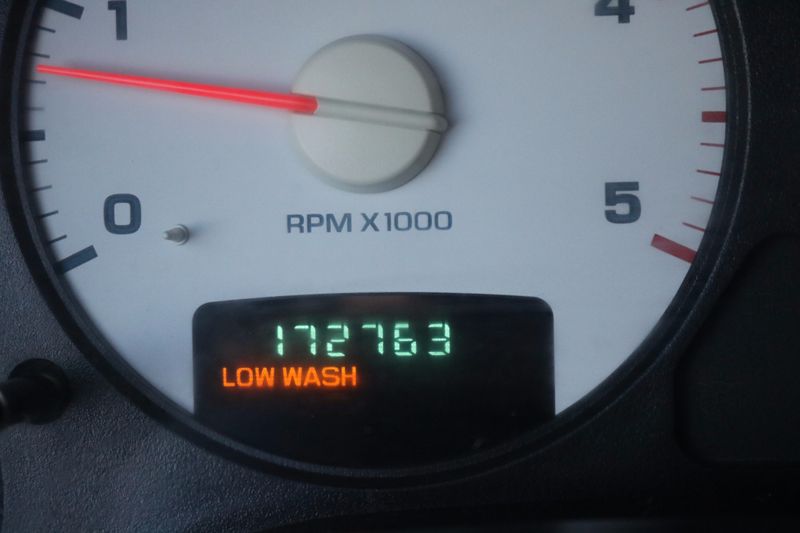 2005 dodge ram 2500 check gauges light