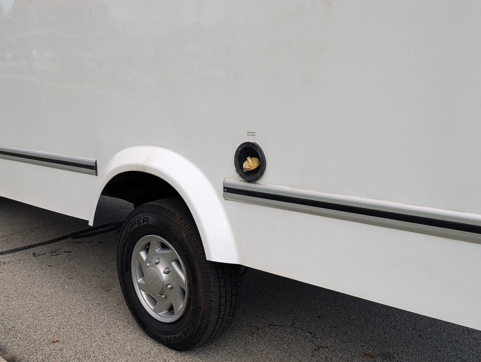 2015 Ford E-Series 39