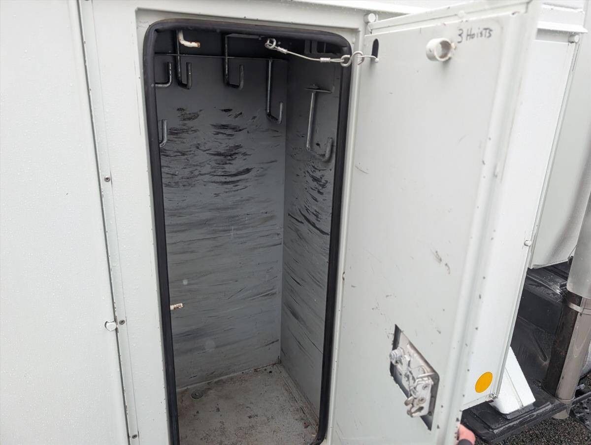 2011 International DuraStar 4300 28