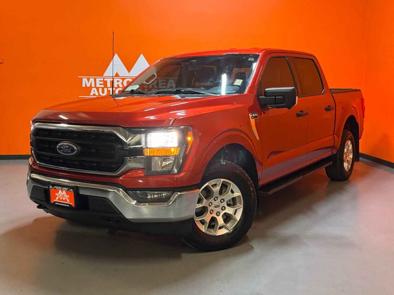 2023 Ford F-150 XLT photo 3