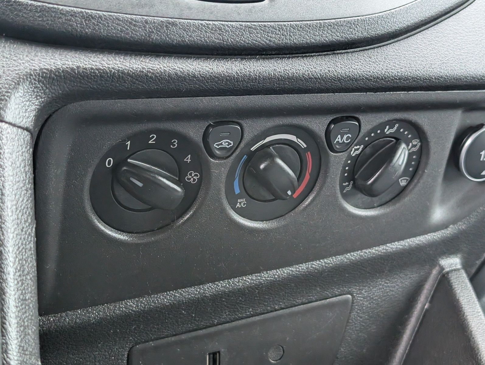 2018 Ford Transit-150 50