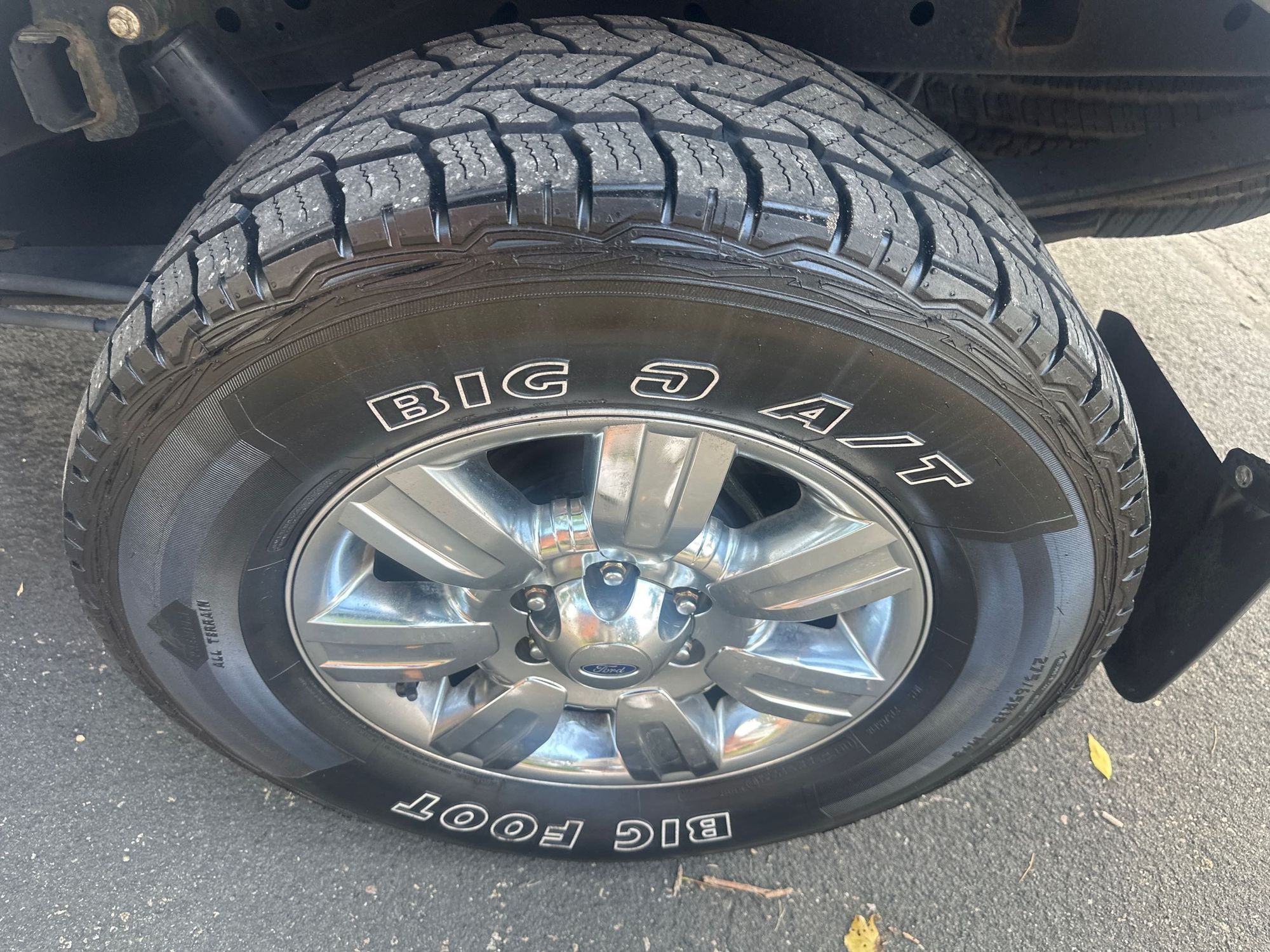 2012 Ford F-150 XLT photo 19