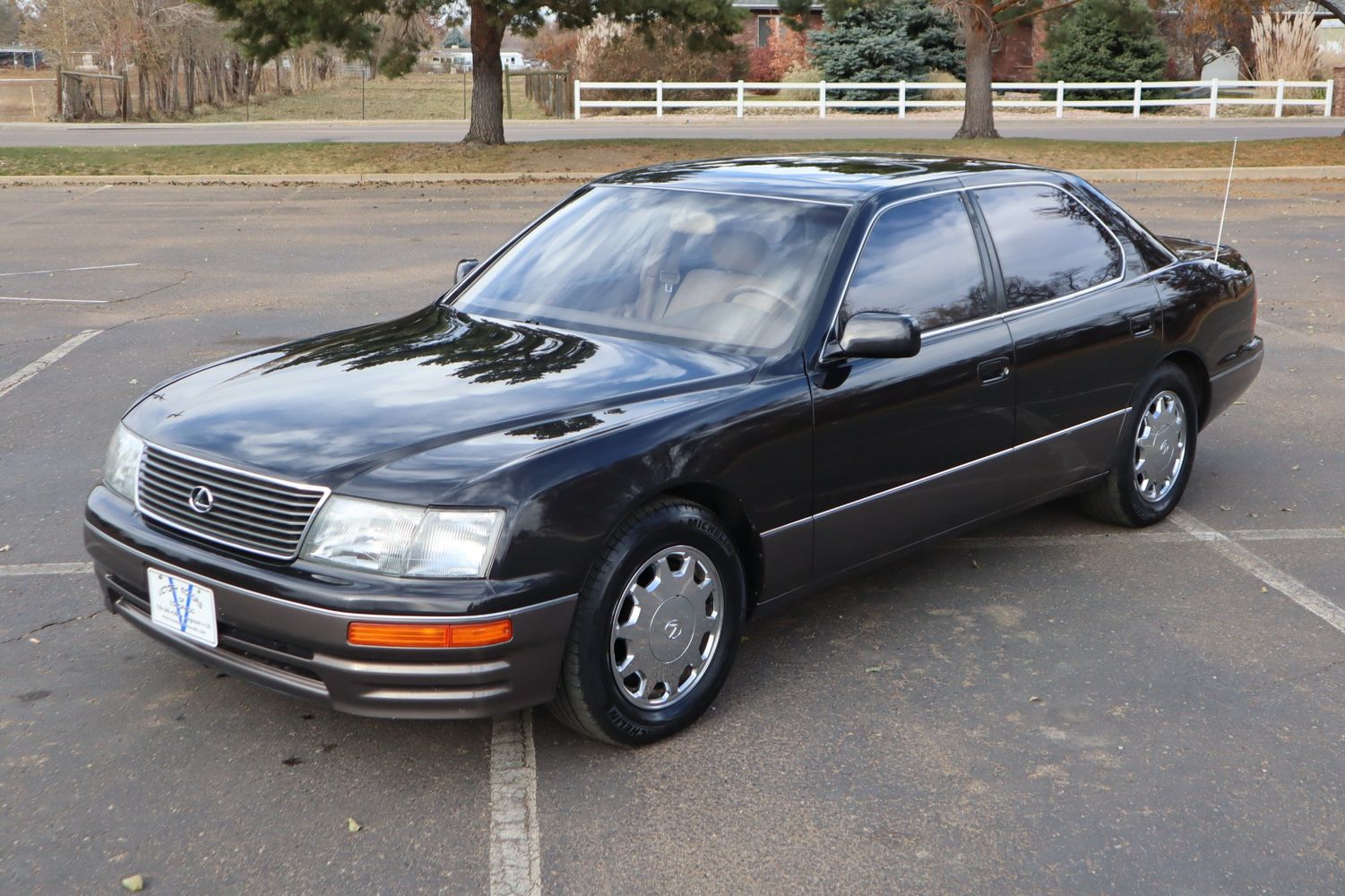 1996 Lexus LS 400 Base Victory Motors of Colorado