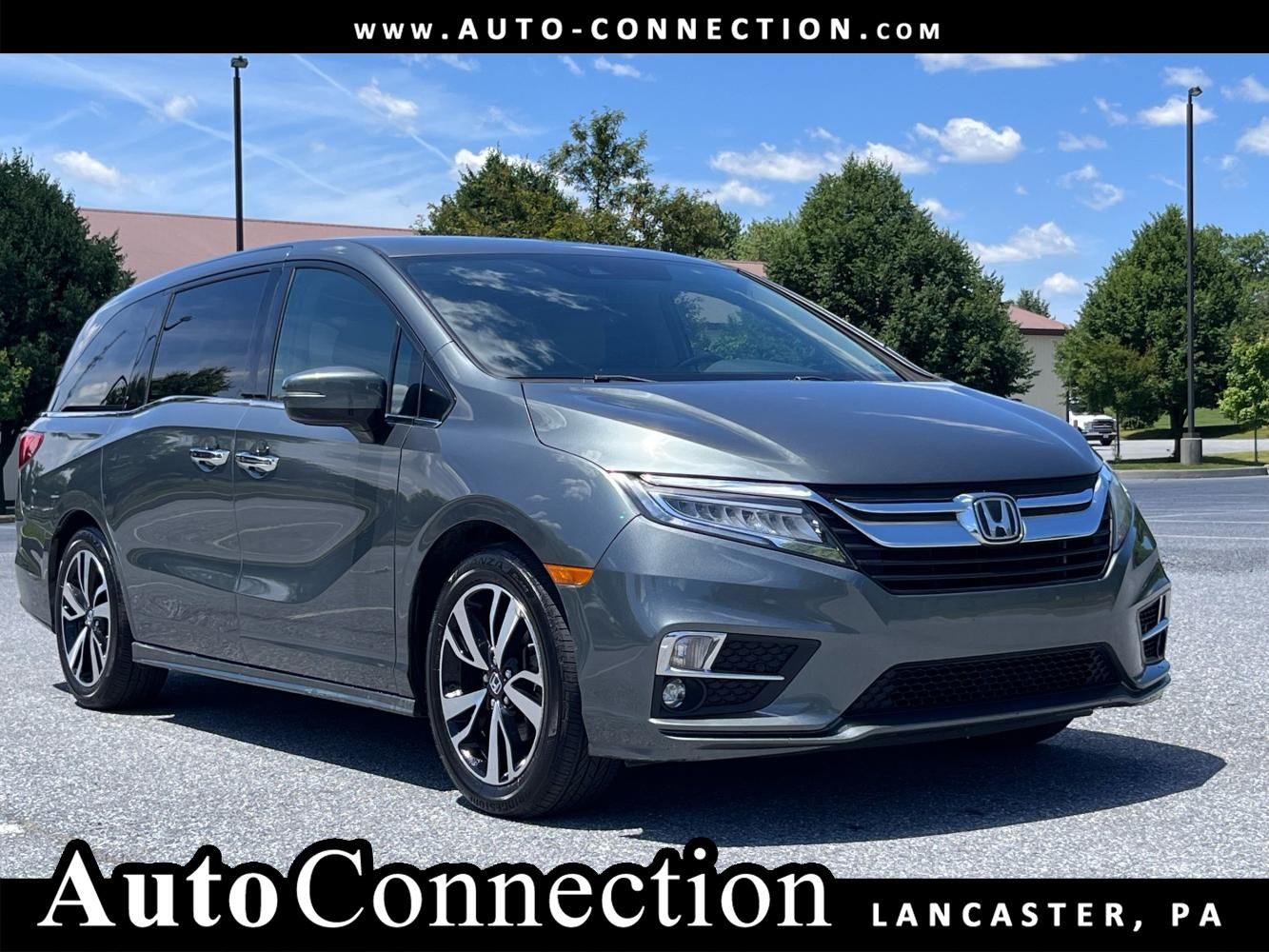 2018 Honda Odyssey Elite's photo