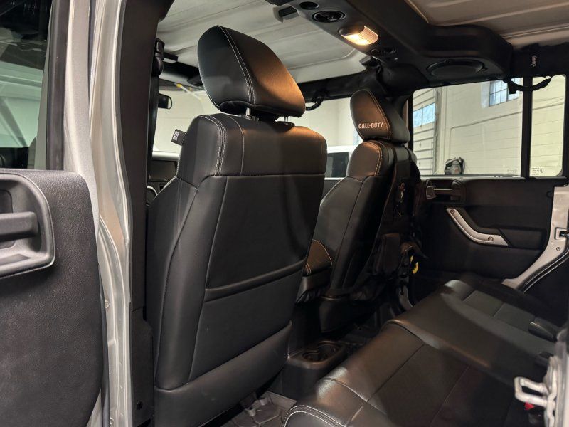 2012 Jeep Wrangler Unlimited Call of Duty MW3, photo 13