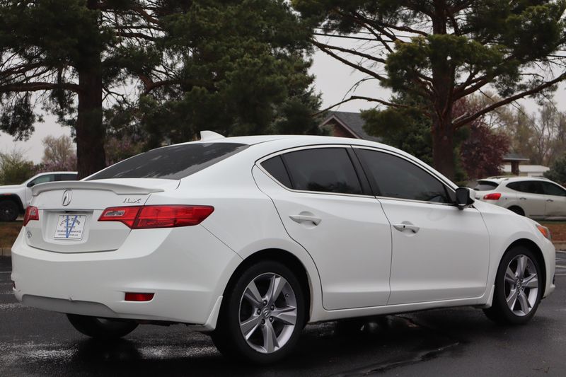 2014 Acura ILX 2.0L w/Premium | Victory Motors of Colorado