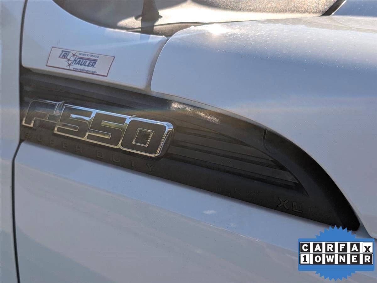 2016 Ford F-550 Super Duty 17