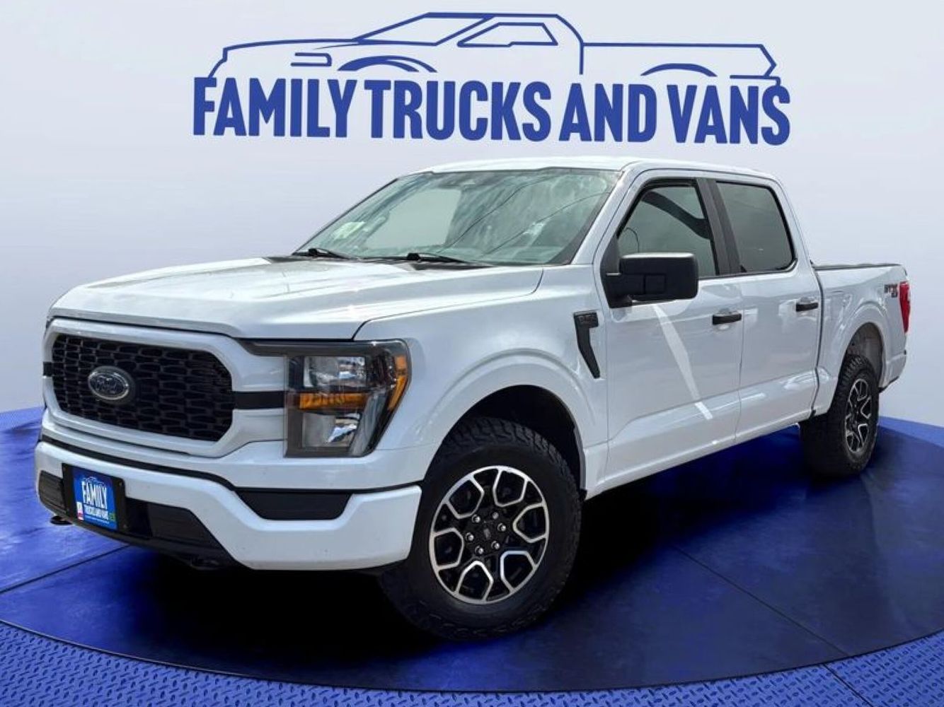 2023 Ford F-150 XL 4x4 SuperCrew 5-1/2 Box's photo