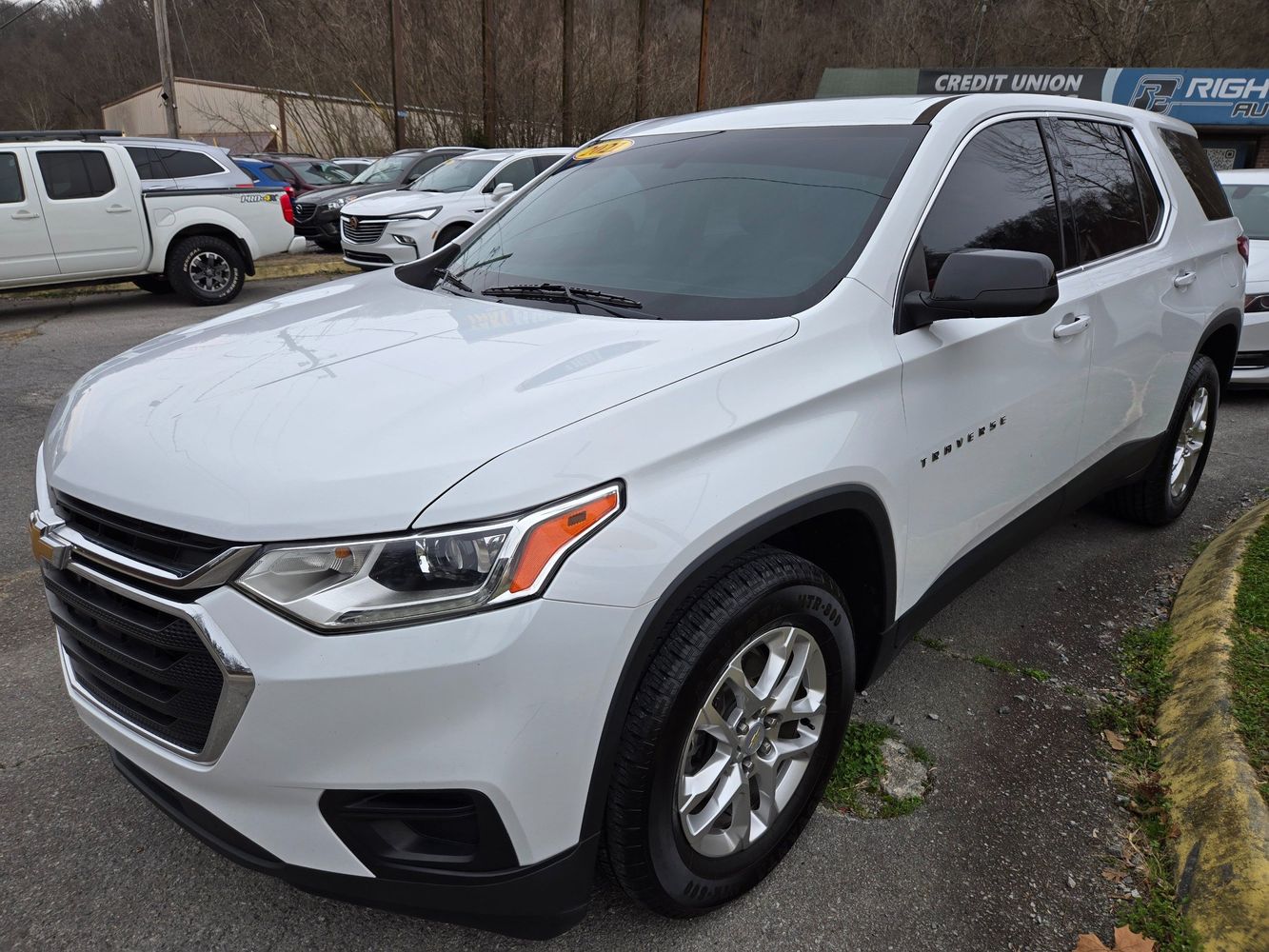 2021 Chevrolet Traverse LS's photo