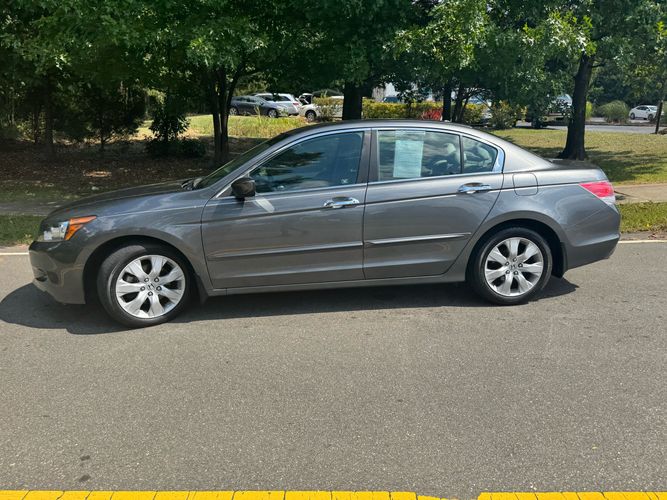 2010 Honda Accord EX-L V6 photo 11