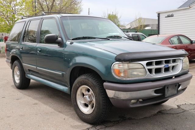 1995 Ford Explorer 4 Dr XLT 4WD SUV SUV / Crossover Four-Wheel Drive 4-Speed Automatic
