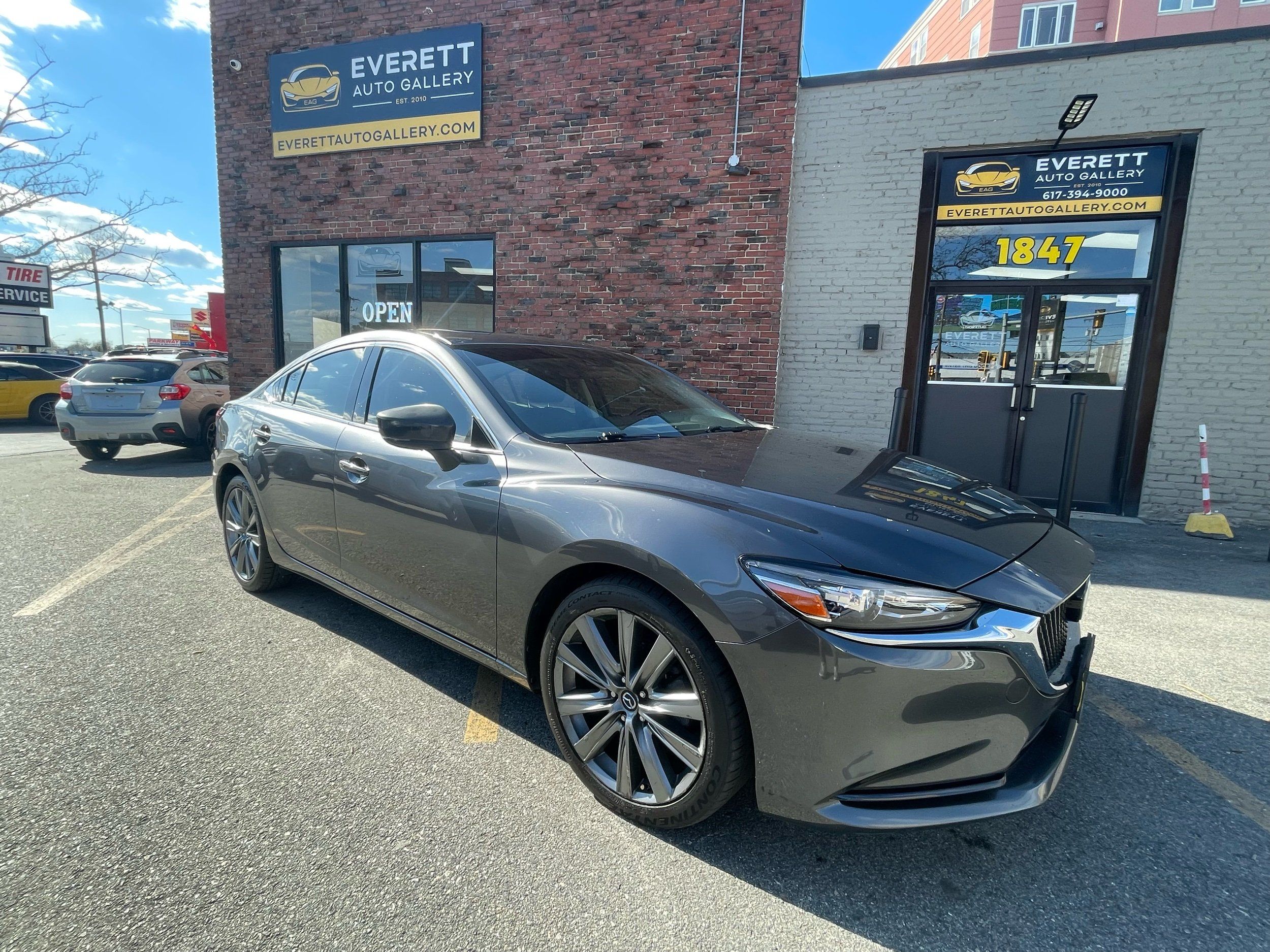 2018 Mazda EZ-6 Touring Auto's photo