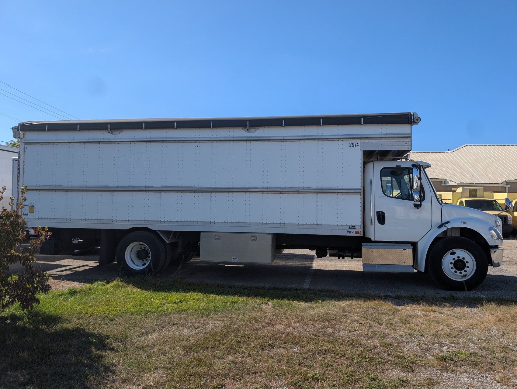 2018 Freightliner M2 106 7