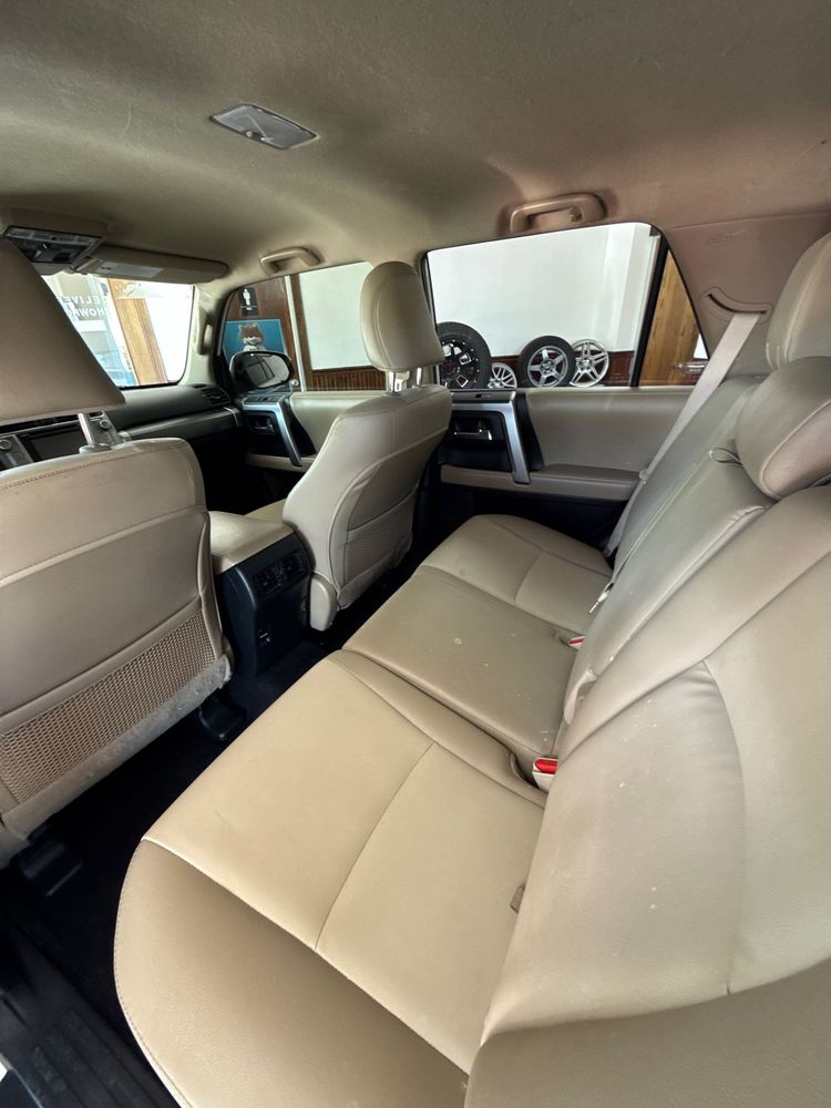 2017 Toyota 4Runner SR5 photo 12