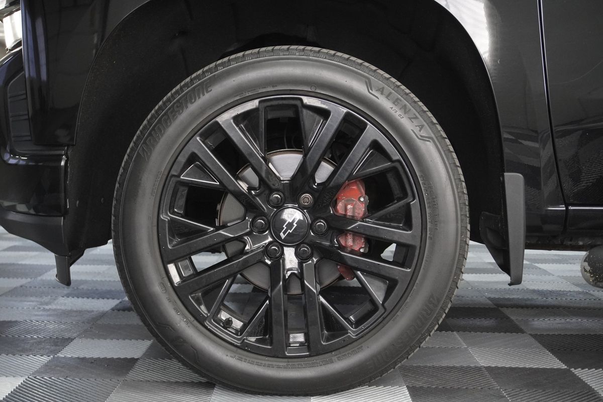 2020 Chevrolet Silverado 1500 4WD Crew Cab Short Bed RST