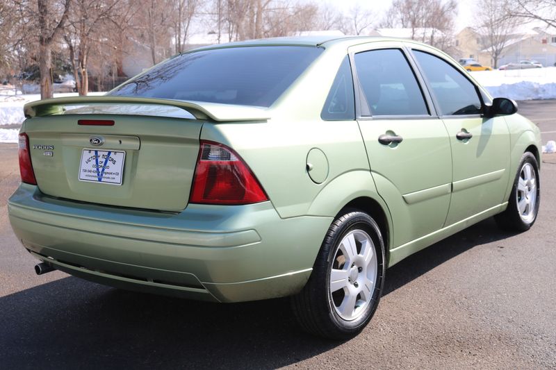 2007 Ford Focus Photos