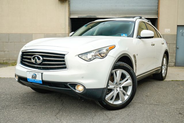 White 2014 INFINITI QX70 SUV / Crossover 7-Speed Automatic