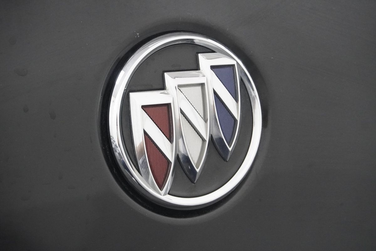 2017 Buick LaCrosse Essence