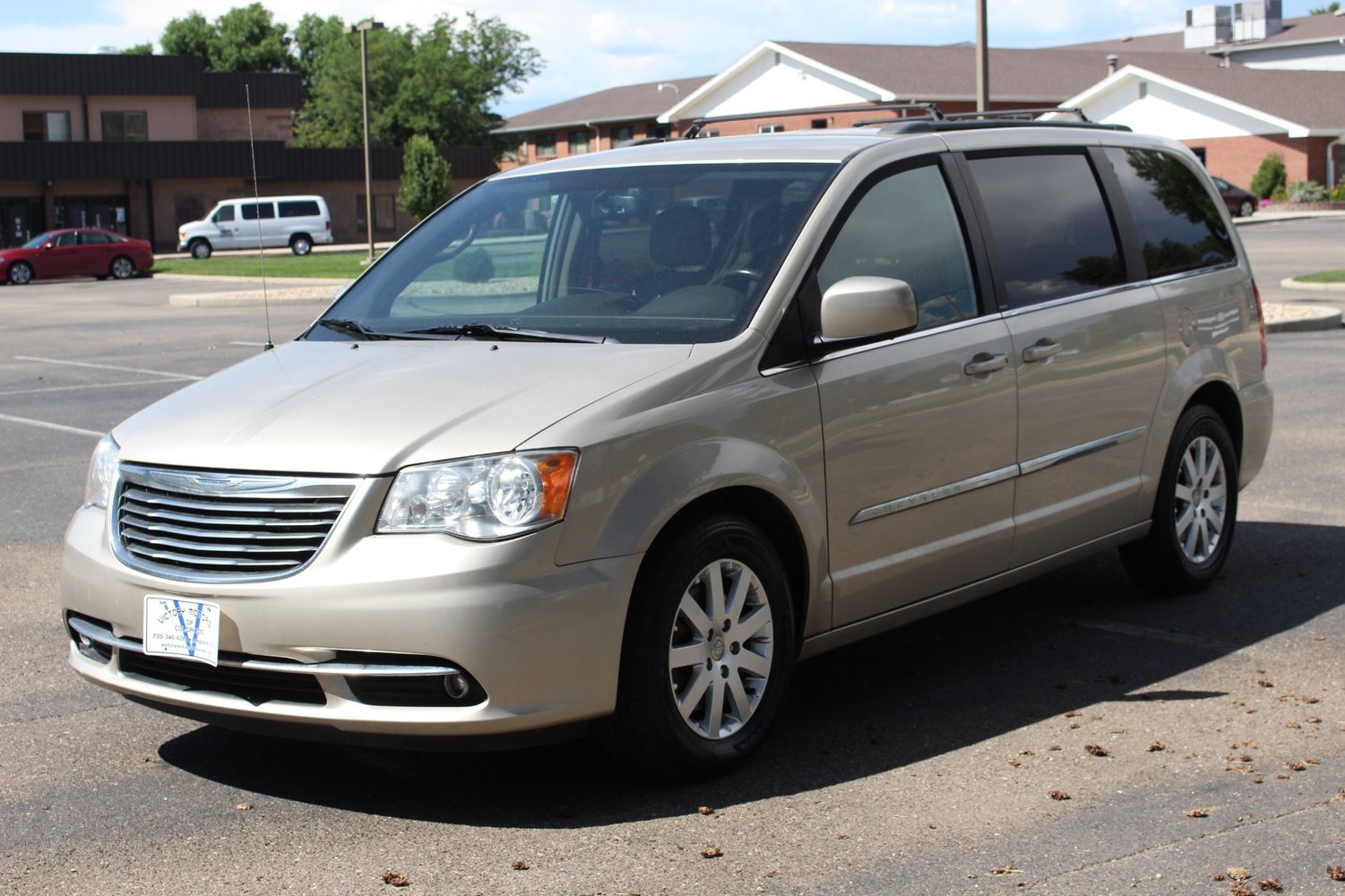 Colorado Chrysler 2013 Chrysler Town and Country Touring | Victory Motors of Colorado