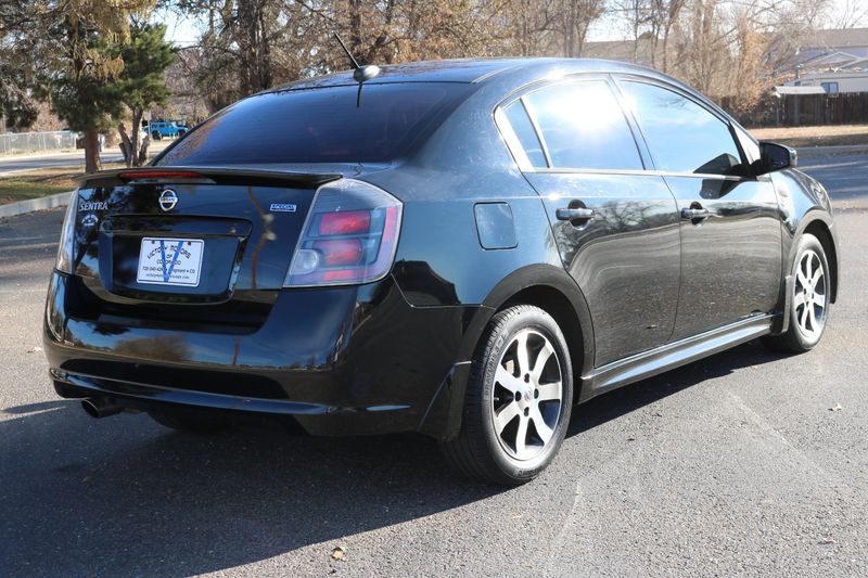 2012 Nissan Sentra Photos