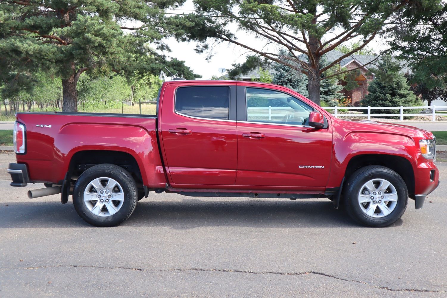 2017 GMC Canyon SLE | Victory Motors of Colorado