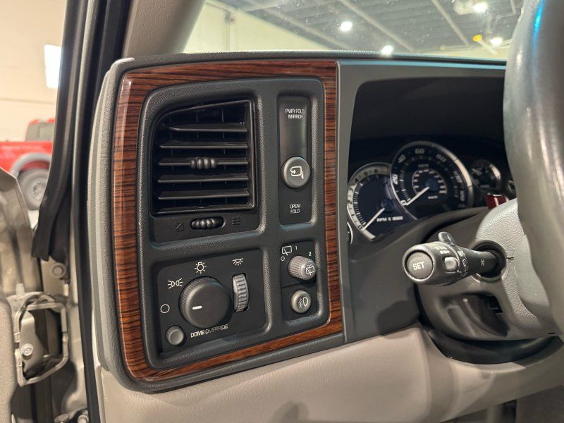2002 Cadillac Escalade Base, photo 34