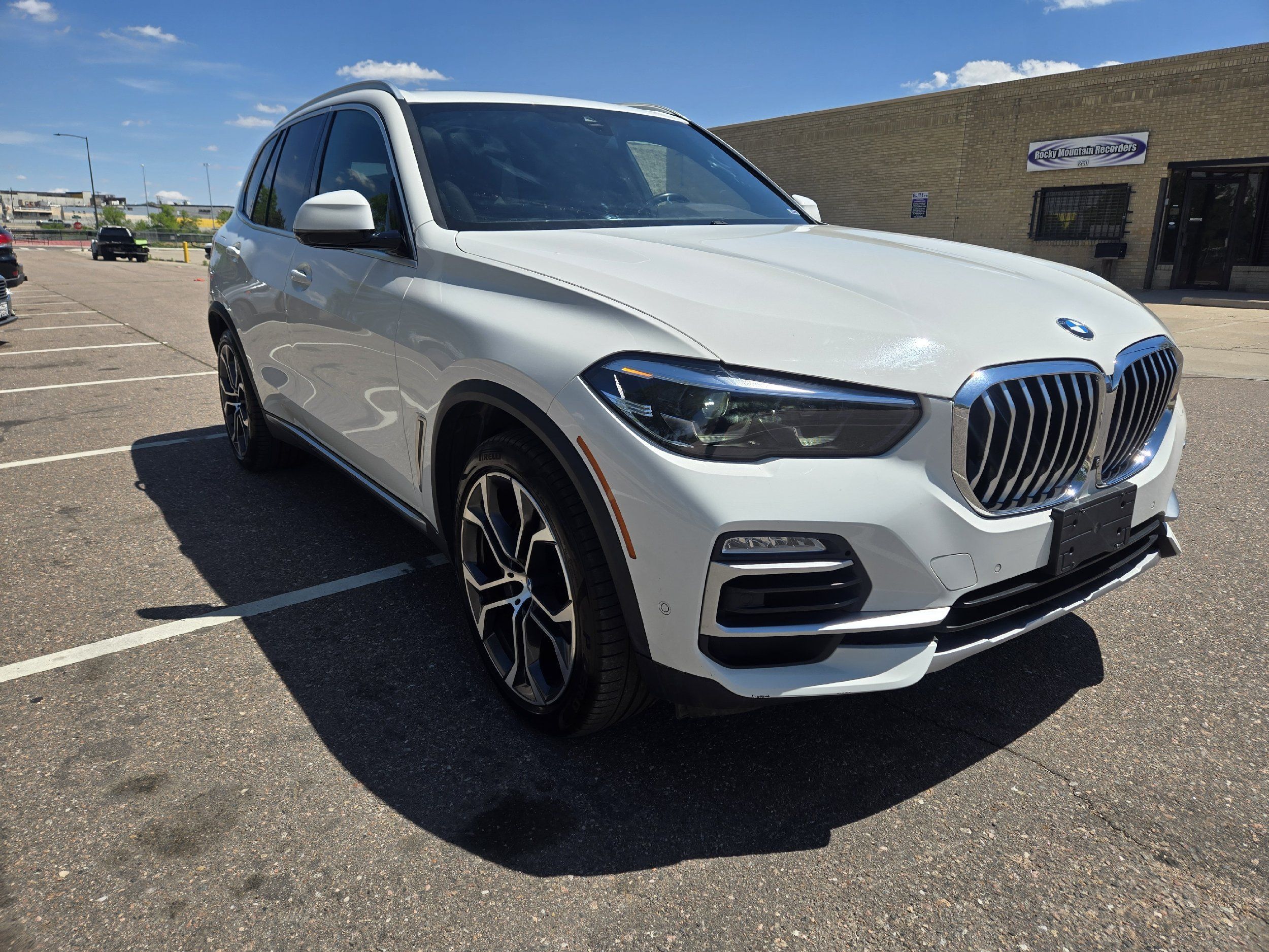 2021 BMW X5 xDrive45e's photo
