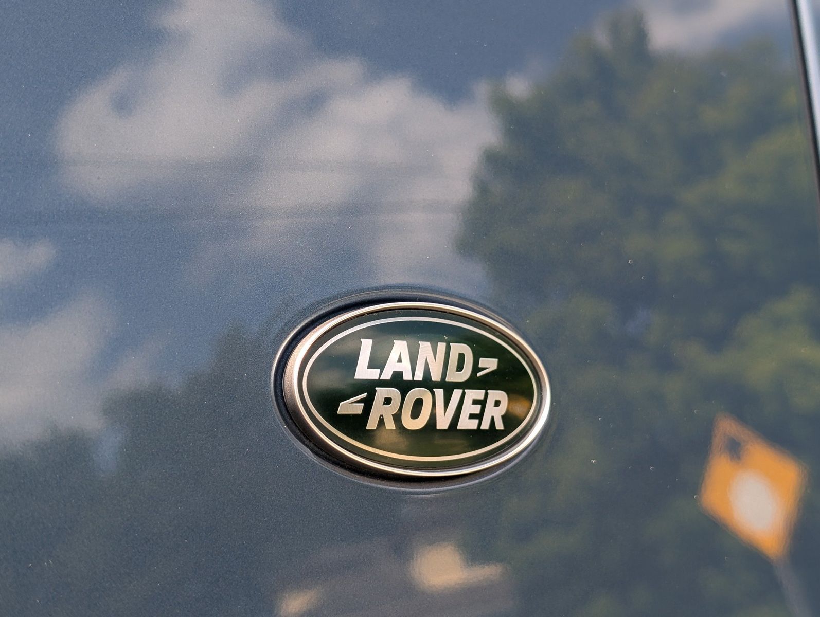 2024 Land Rover Defender 27