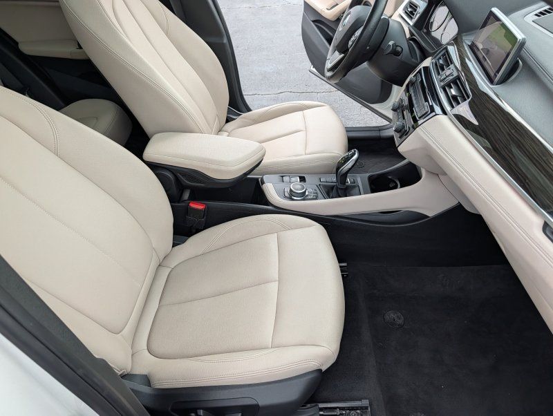 2020 BMW X1 28i - Photo 26