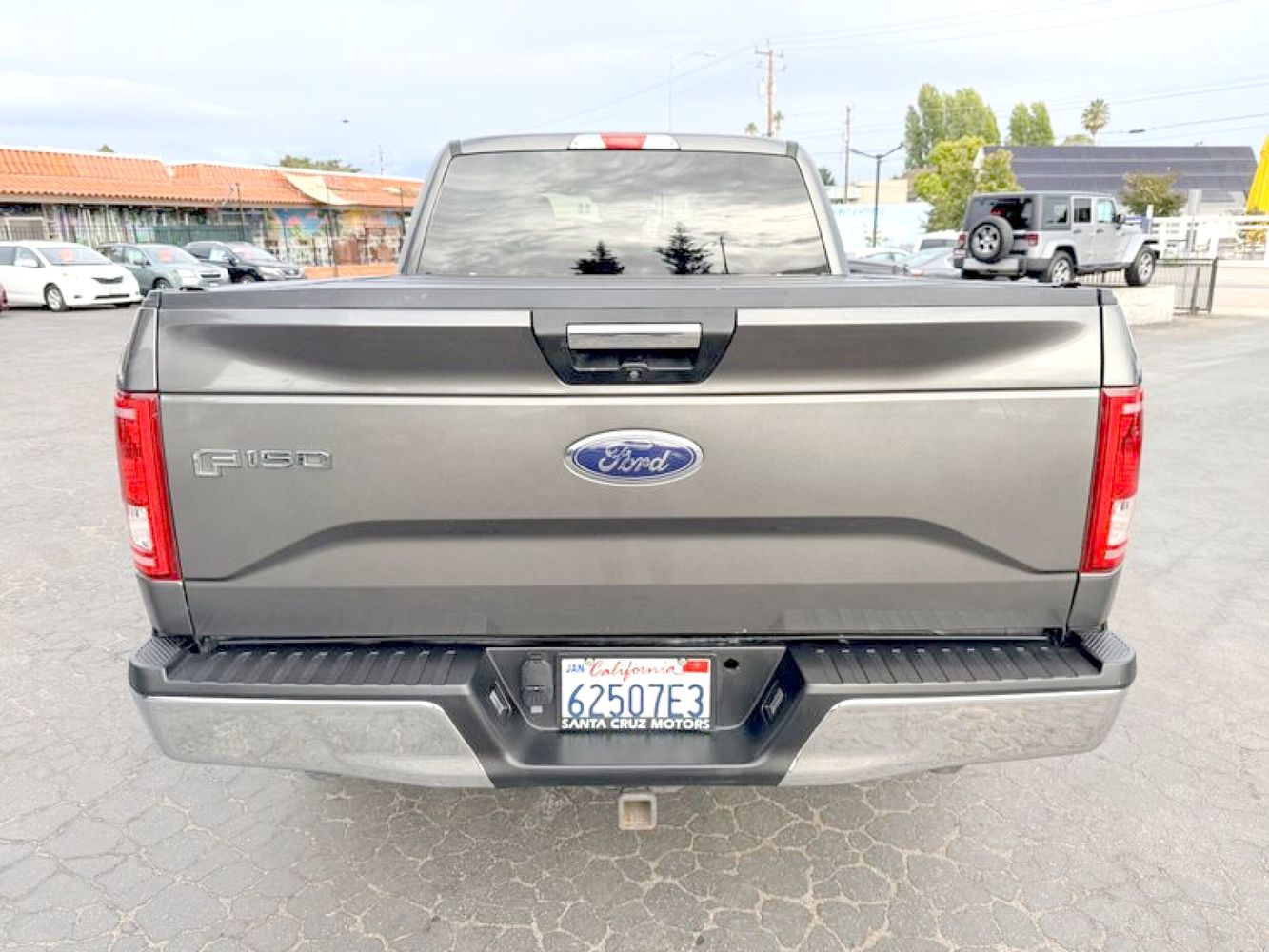 2015 Ford F-150 XLT photo 4