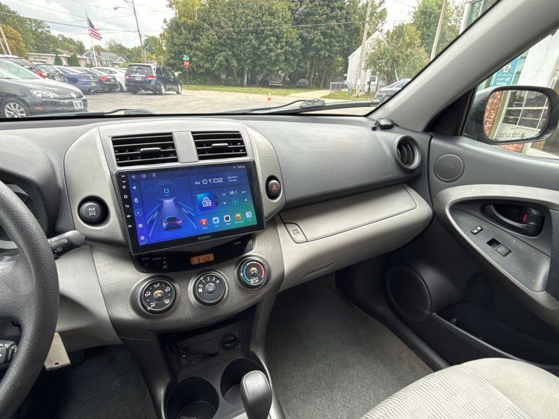 2009 Toyota RAV4 Base photo 24