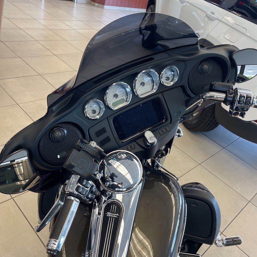 2021 Harley-Davidson Touring 10