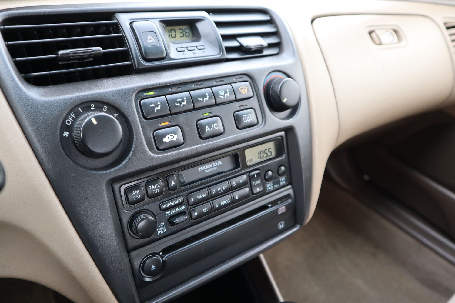 2000 Honda Accord LX Victory Motors of Colorado