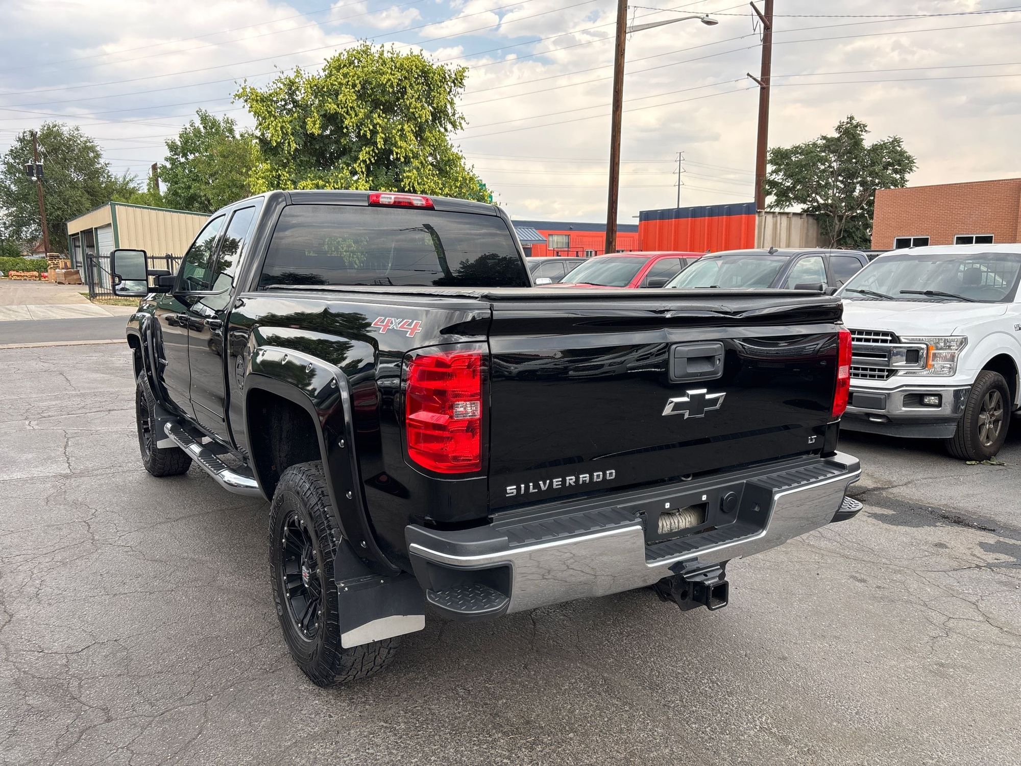 2016 Chevrolet Silverado LT photo 31