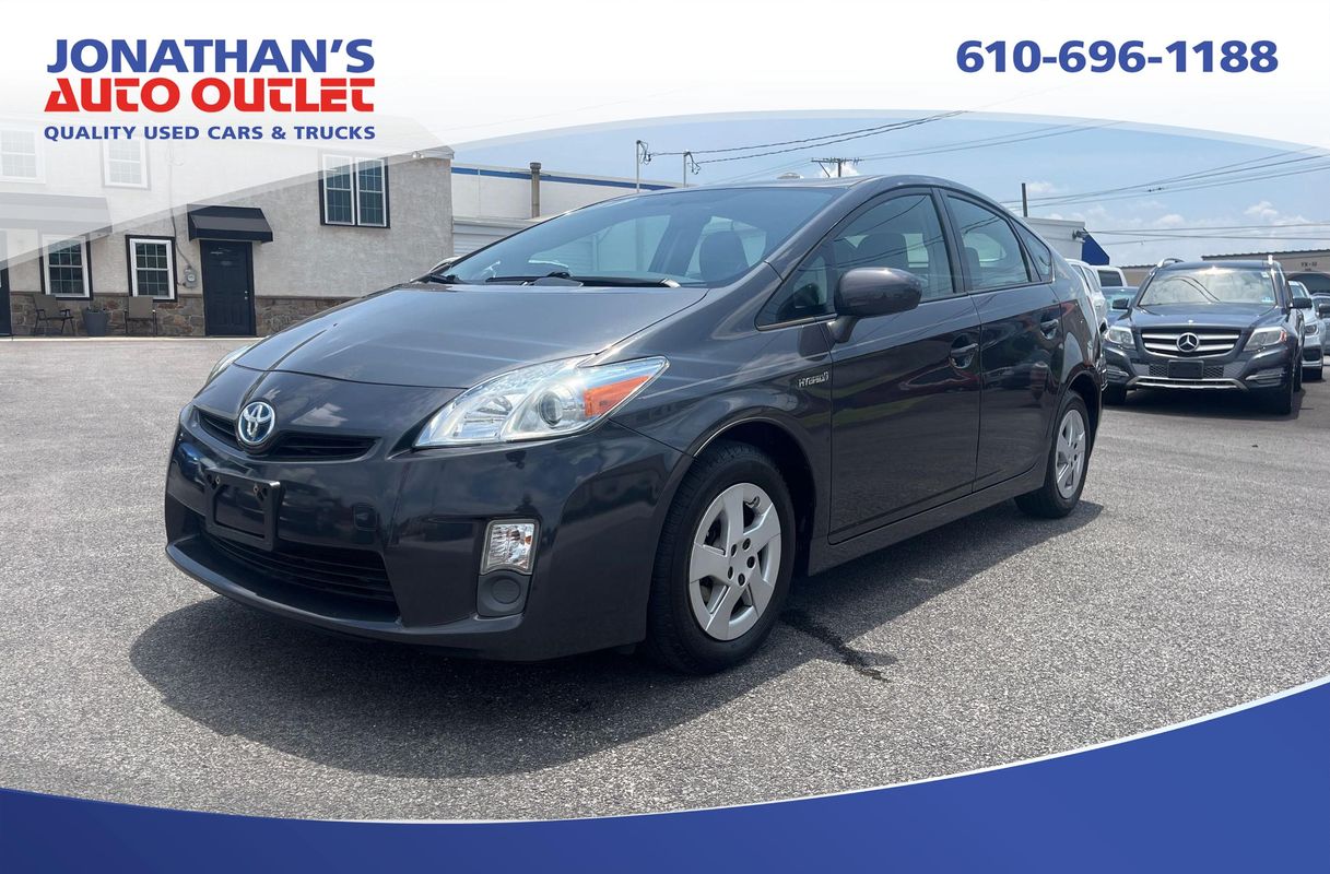 Gray 2011 Toyota Prius One Hatchback Front-Wheel Drive Continuously Variable Transmission