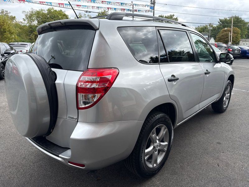 2009 Toyota RAV4 Base photo 5