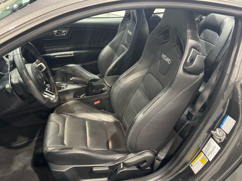 2017 Ford Mustang GT Premium, photo 11