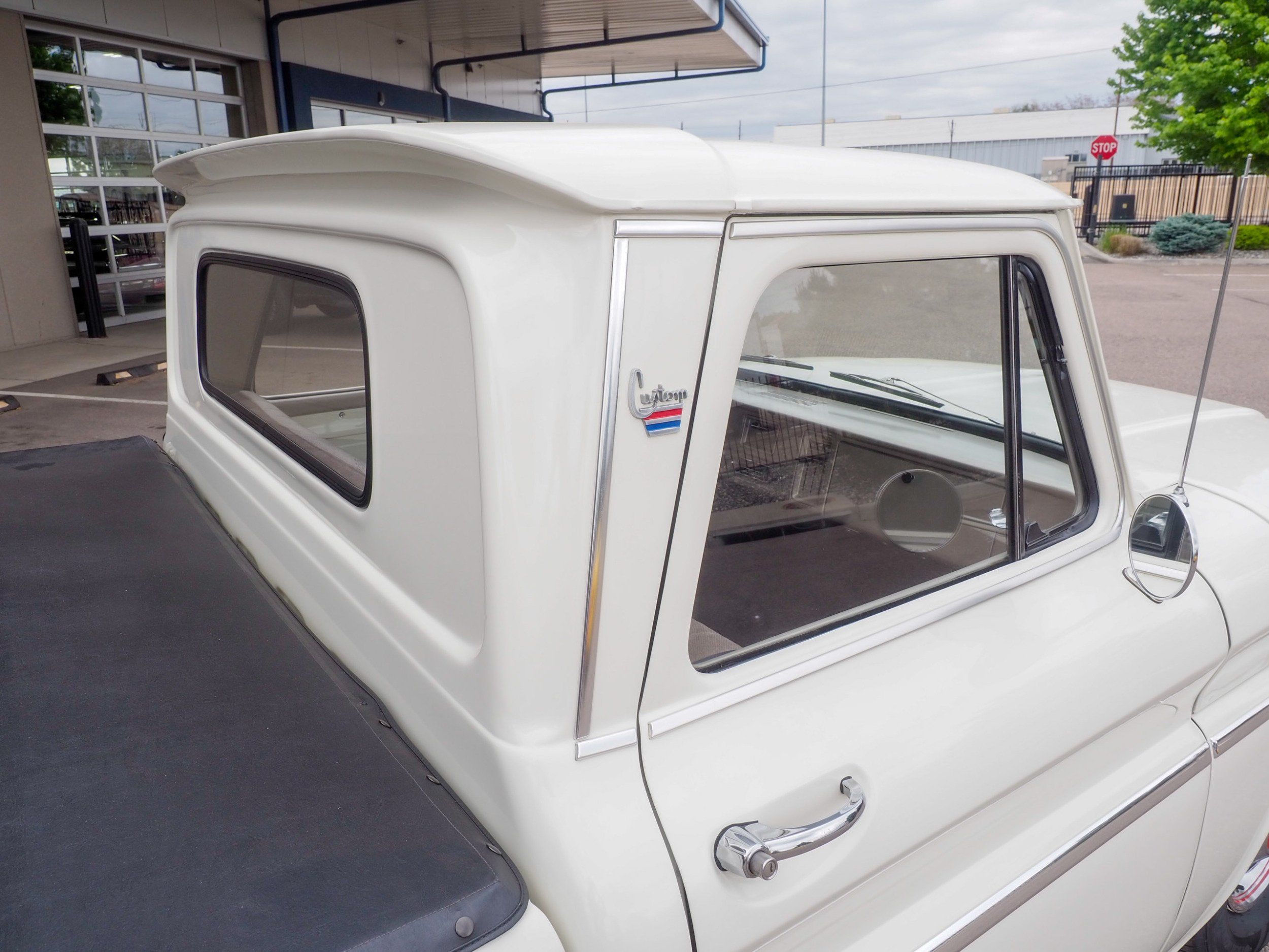 1966 GMC Pickup White RWD