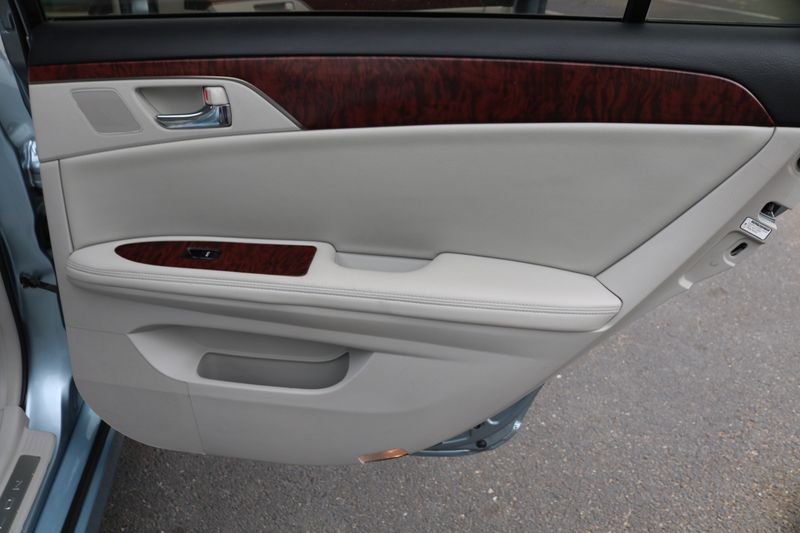 2007 toyota avalon rear seat removal