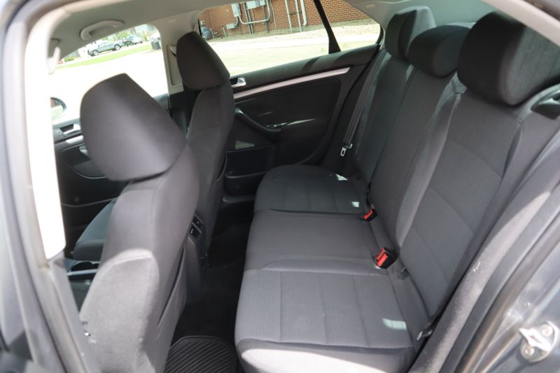 2010 Volkswagen Jetta S PZEV | Victory Motors of Colorado