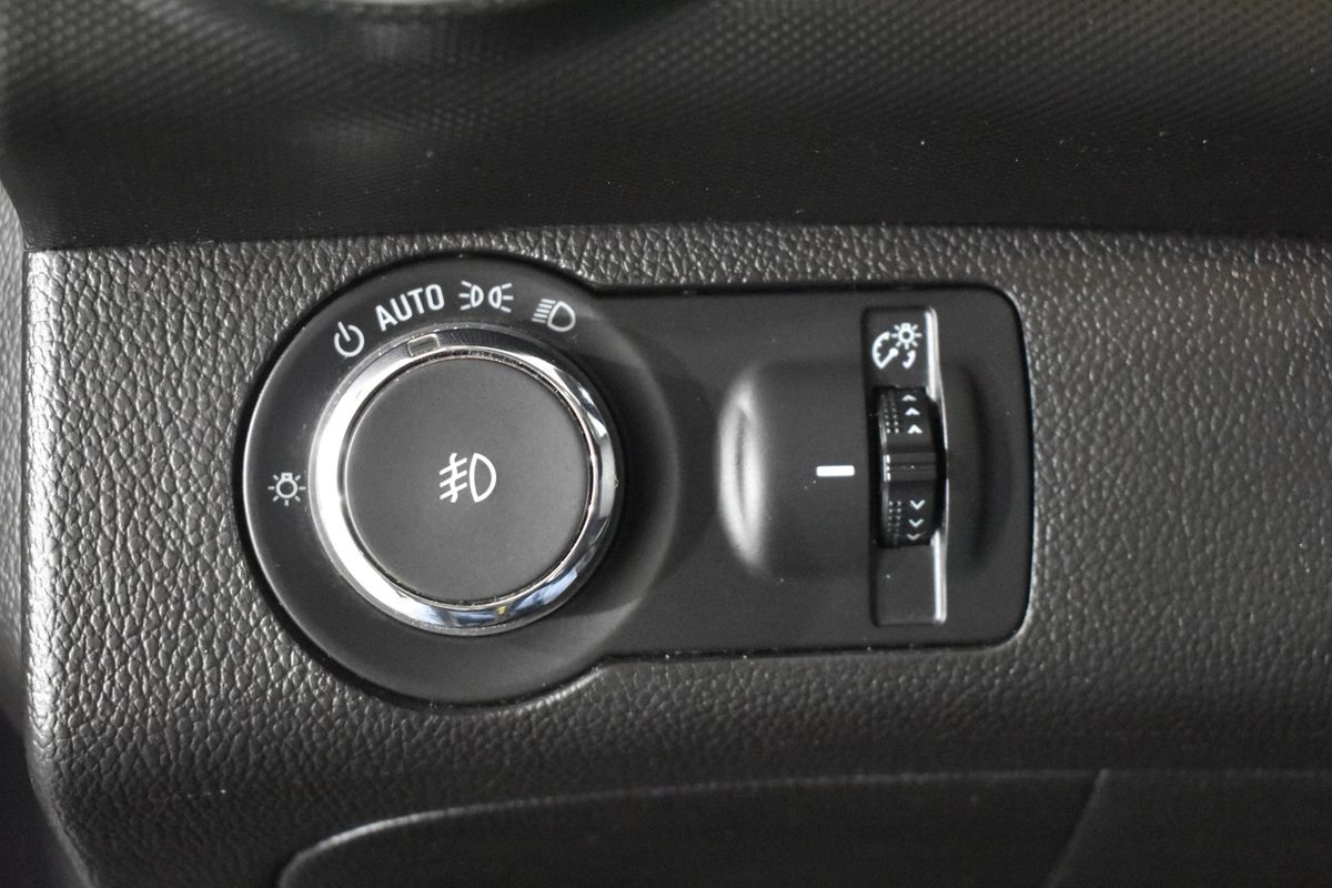 2018 Chevrolet Sonic LT Auto