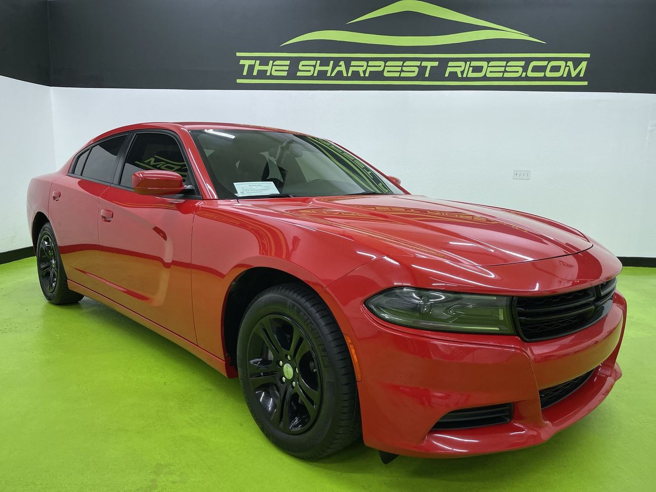 2022 Dodge Charger SXT photo 2
