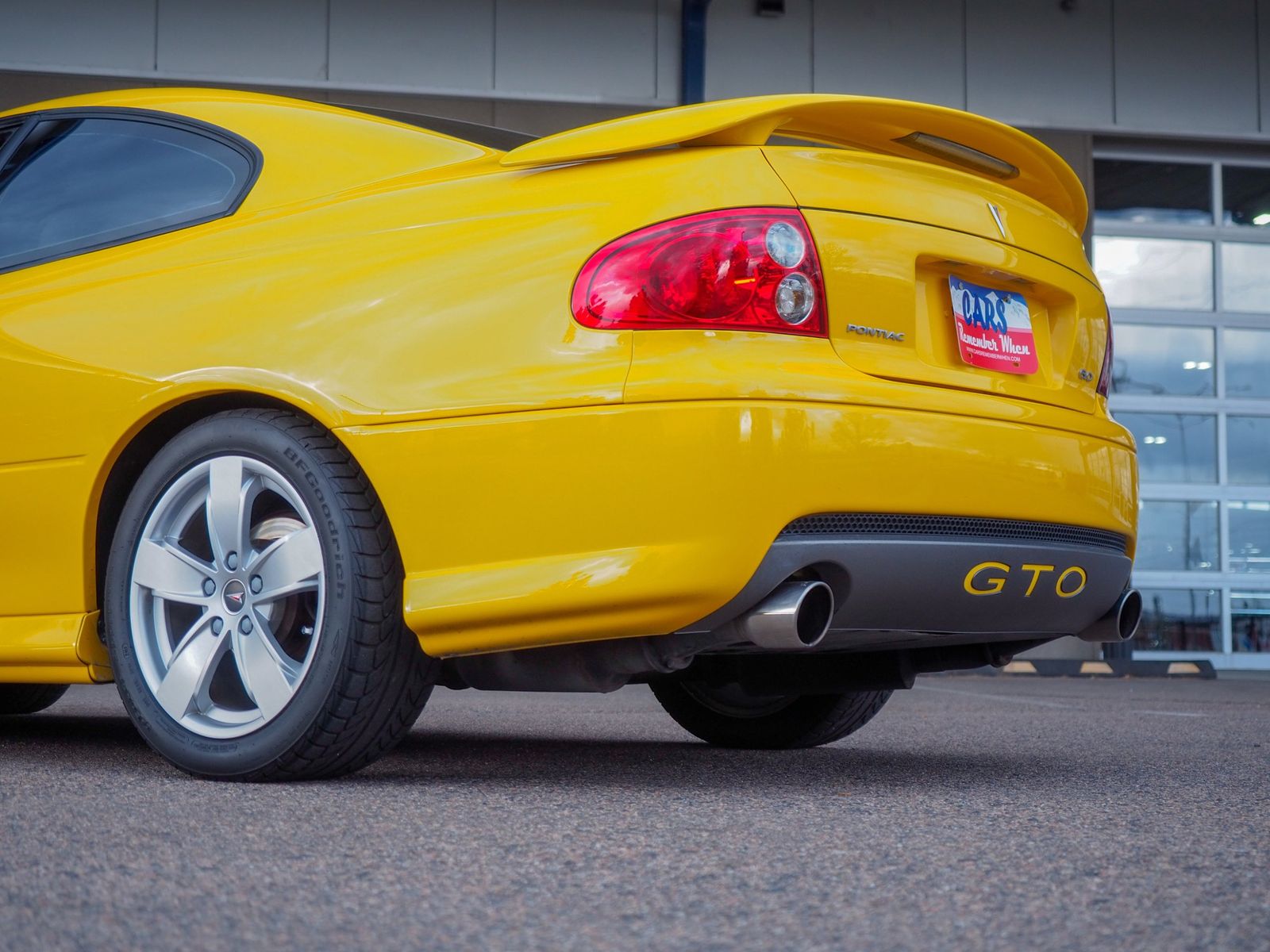 2005 Pontiac GTO 4