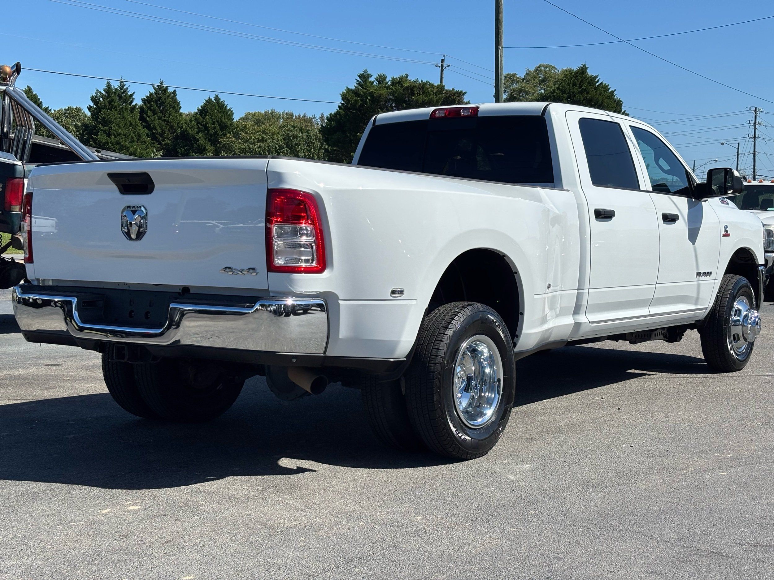 2022 Ram 3500 Tradesman photo 4